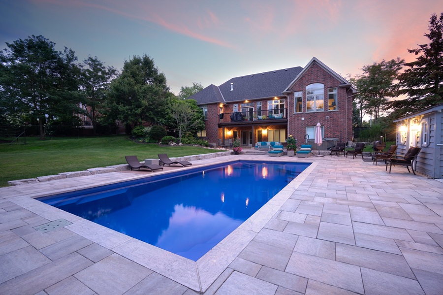 Fiberglass Pool Contractors Oakville